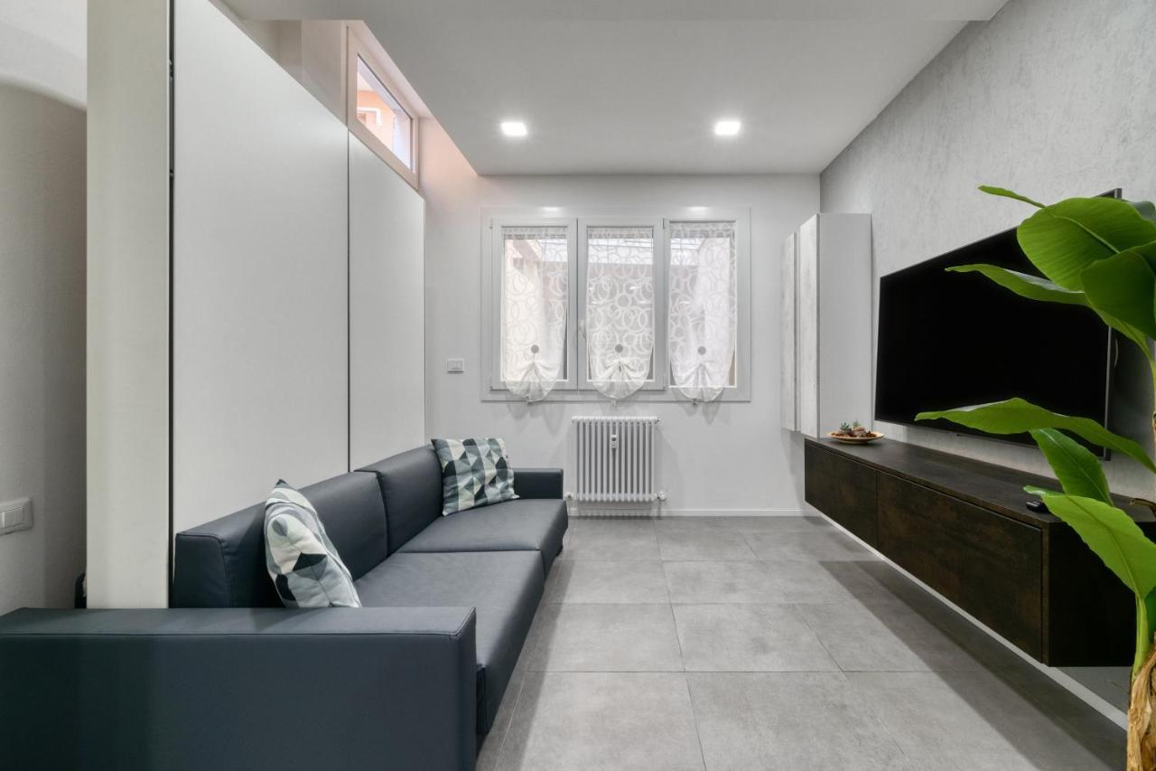 Guest House Ugo Lenzi Болоня Екстериор снимка